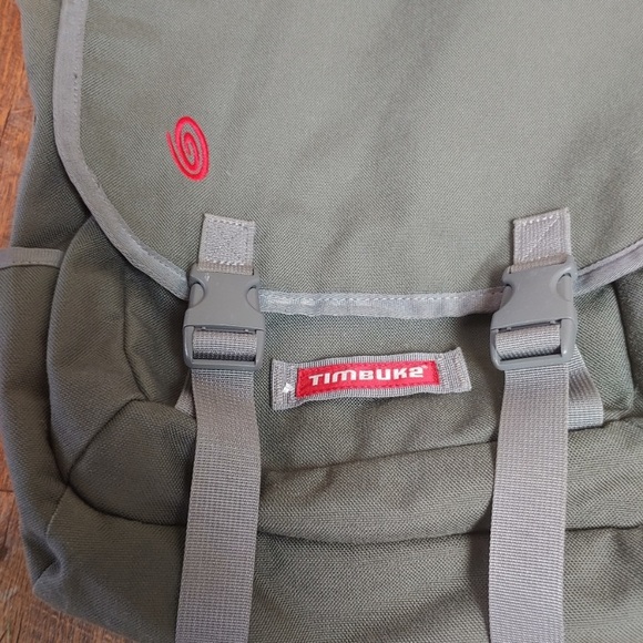 Timbuk2 backpack Laptop commuter expandable? main image 5